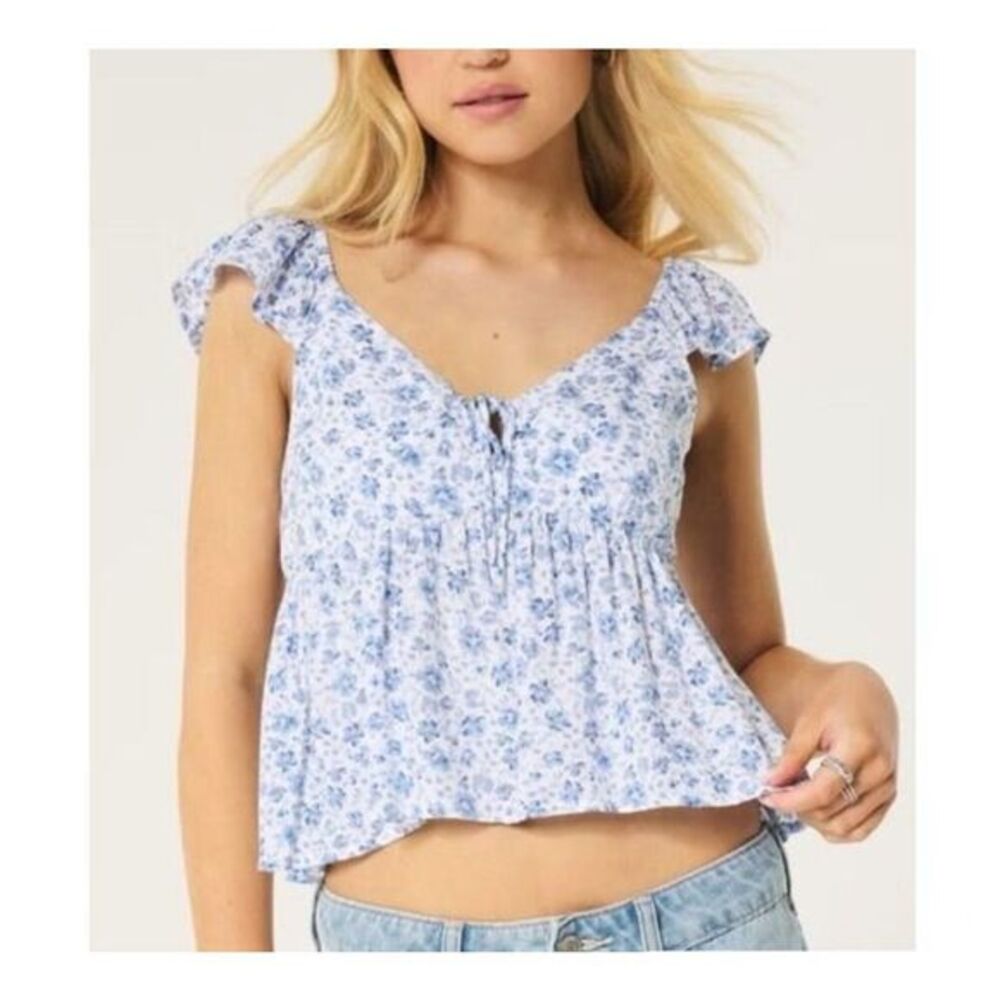 Hollister Babydoll Top XL Blue White Floral Easy Tie Front Crop Smocked blouse